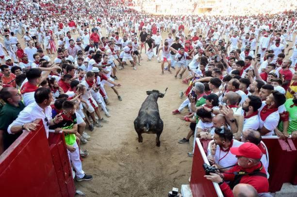 Trampantojo Apartamento En El Corazon De Pamplona Διαμέρισμα Εξωτερικό φωτογραφία