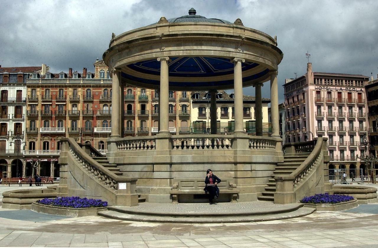 Trampantojo Apartamento En El Corazon De Pamplona Διαμέρισμα Εξωτερικό φωτογραφία